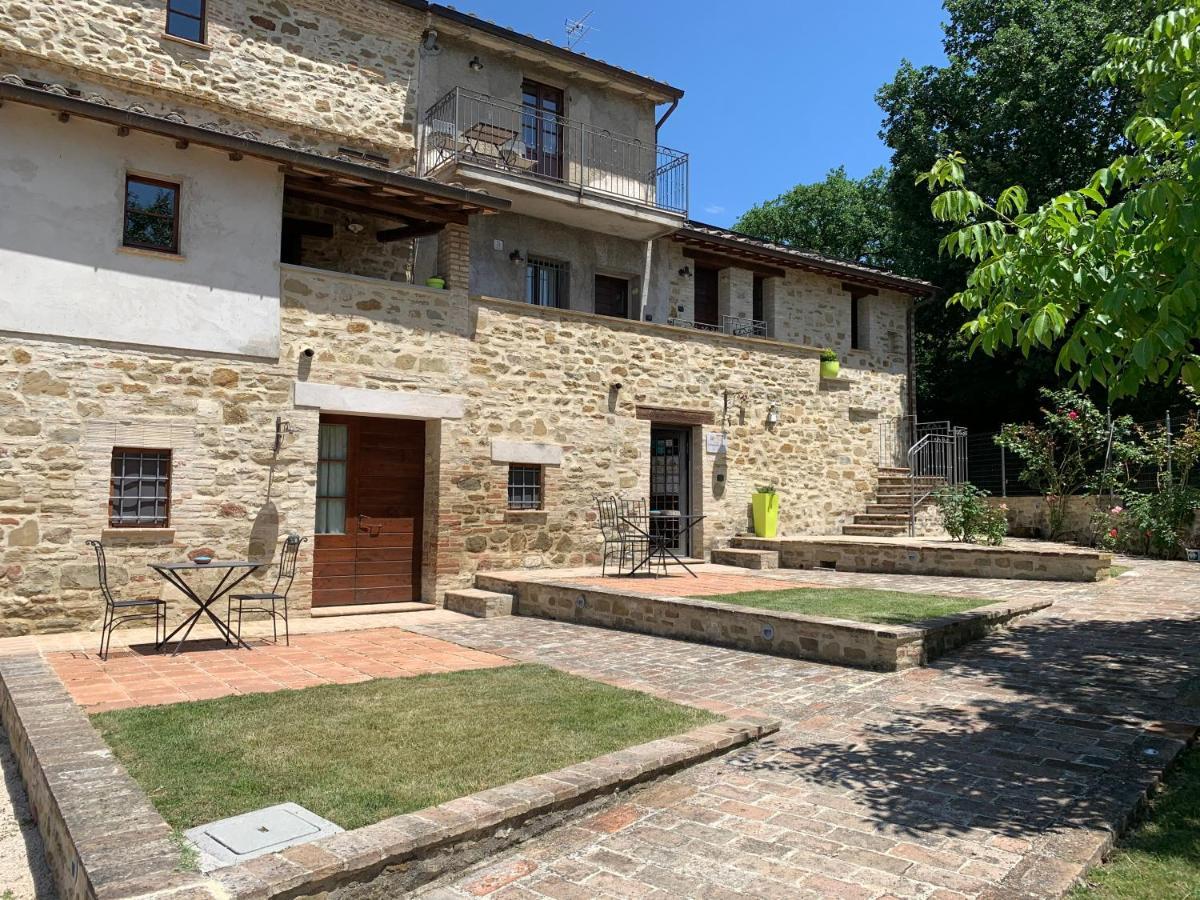 Agriturismo La Palazzetta Di Ассизи Экстерьер фото